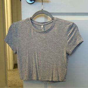 Babaton short sleeve cropped tee grey size small